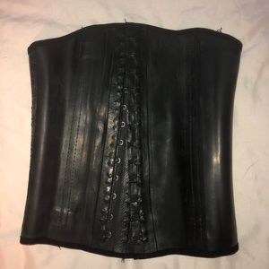 XS waist trainer, leather